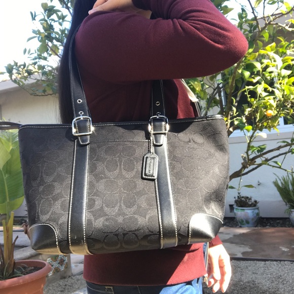 Coach handbag - Picture 3 of 3